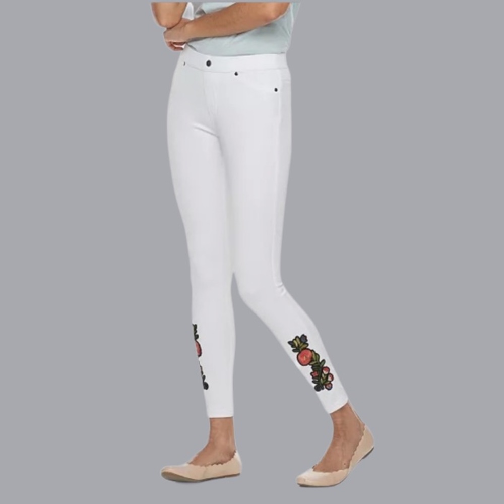 UTOPIA nwot white skinny floral patch leggings